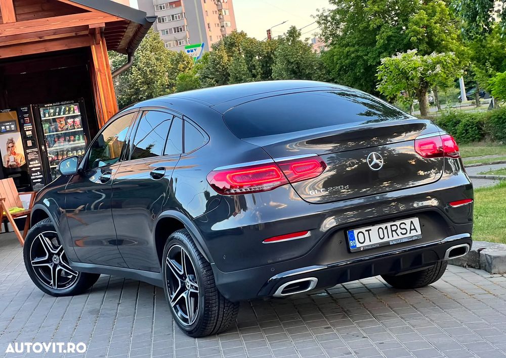 Mercedes-Benz GLC Coupe 300 d 4Matic 9G-TRONIC AMG Line - 3