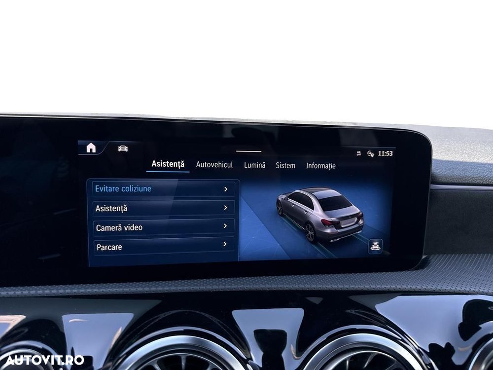 Mercedes-Benz A 200 Sedan MHEV 7G-DCT - 21