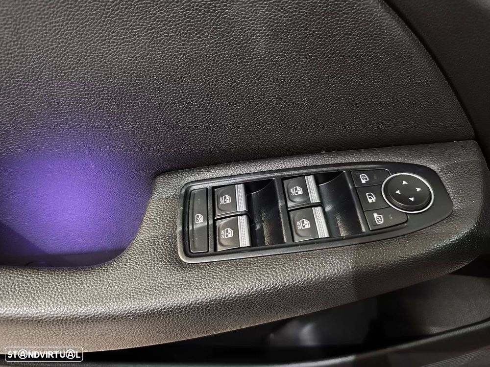 Renault Clio TCe 100 EDITION ONE - 23