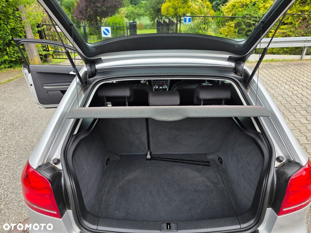 Audi A3 3-drzwiowe 1.6 S line Sportpaket (plus) - 17