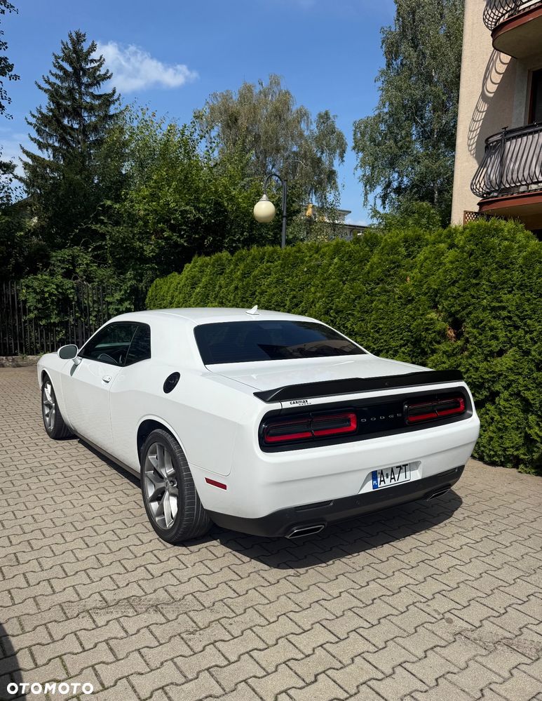 Dodge Challenger - 6
