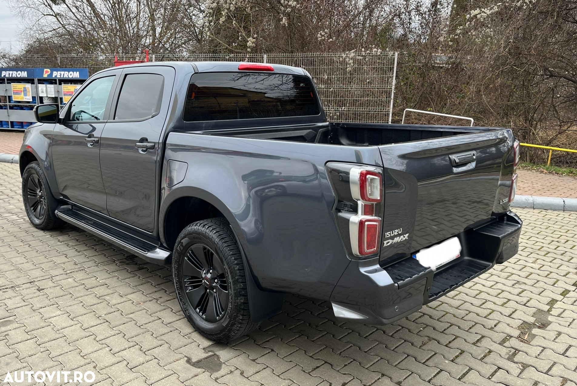 Isuzu D-Max 1.9 DSL 4x4 Double Cab AT Executive - 5