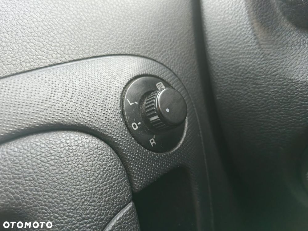 Skoda Roomster 1.6 TDI DPF Comfort - 17