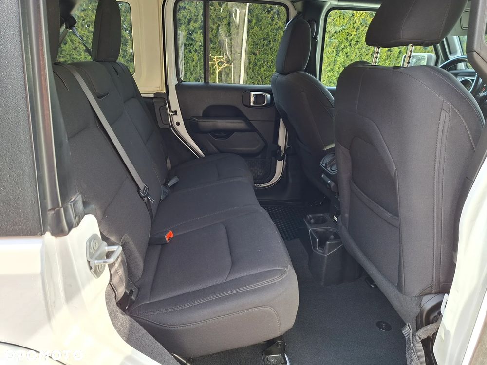 Jeep Wrangler 2.0 T-GDI Hardtop AWD Automatik Sahara - 12