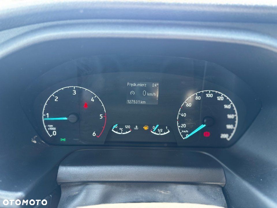 Ford Nowy Transit - 11