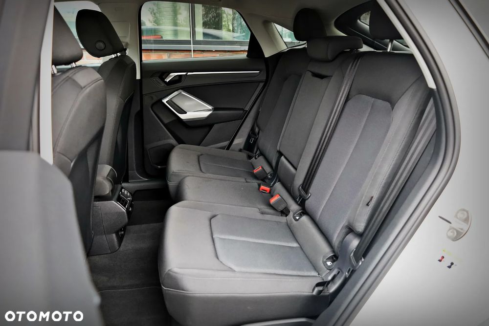 Audi Q3 Sportback - 23