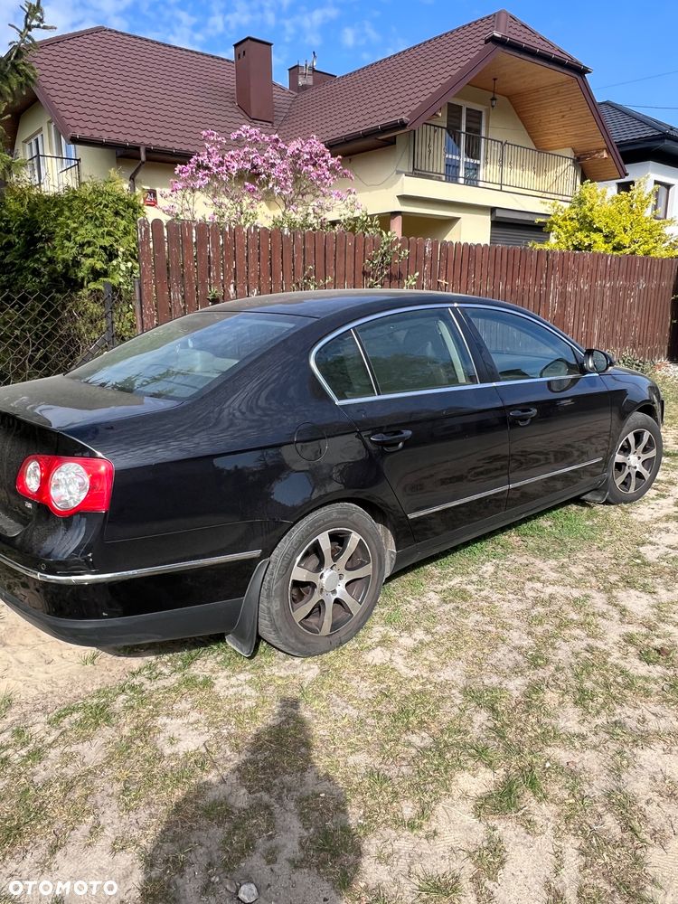 Volkswagen Passat 1.8 TSI Comfortline - 12