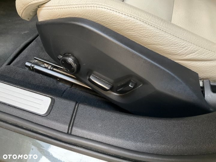 Volvo V60 D4 SCR AWD - 16