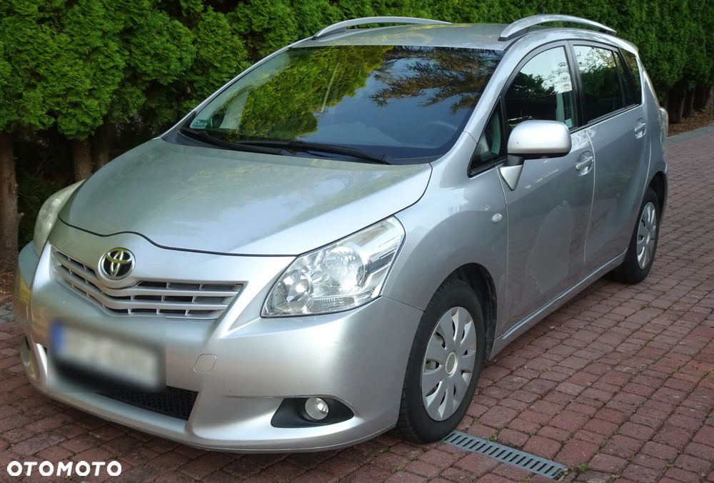 Toyota Verso 2.0 D-4D Sol 7os - 2