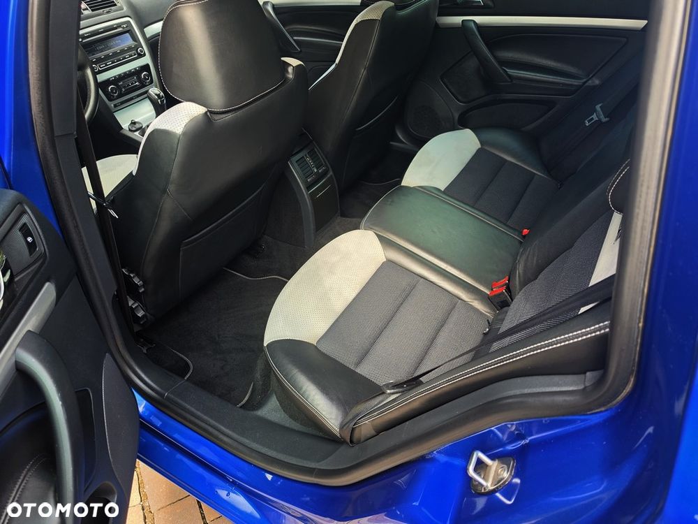 Skoda Octavia 2.0 TDI CR DPF RS - 11