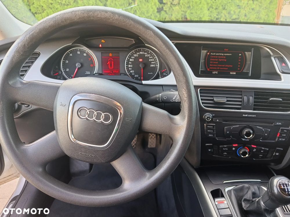 Audi A4 Avant - 8