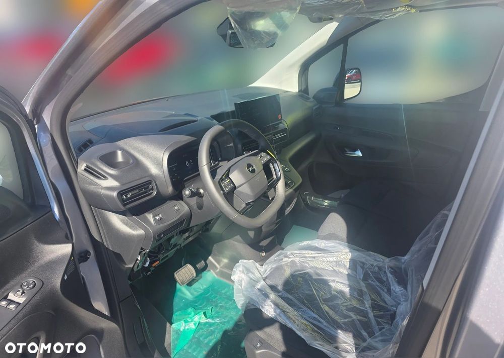 Opel Combo Cargo 1.5 BlueHDi L2 EAT8 - 9