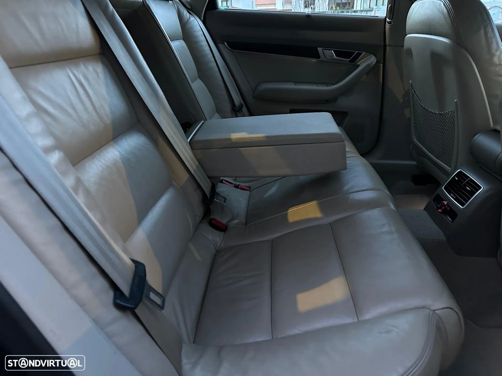 Audi A6 2.0 TDI Multitronic Exclu. - 19