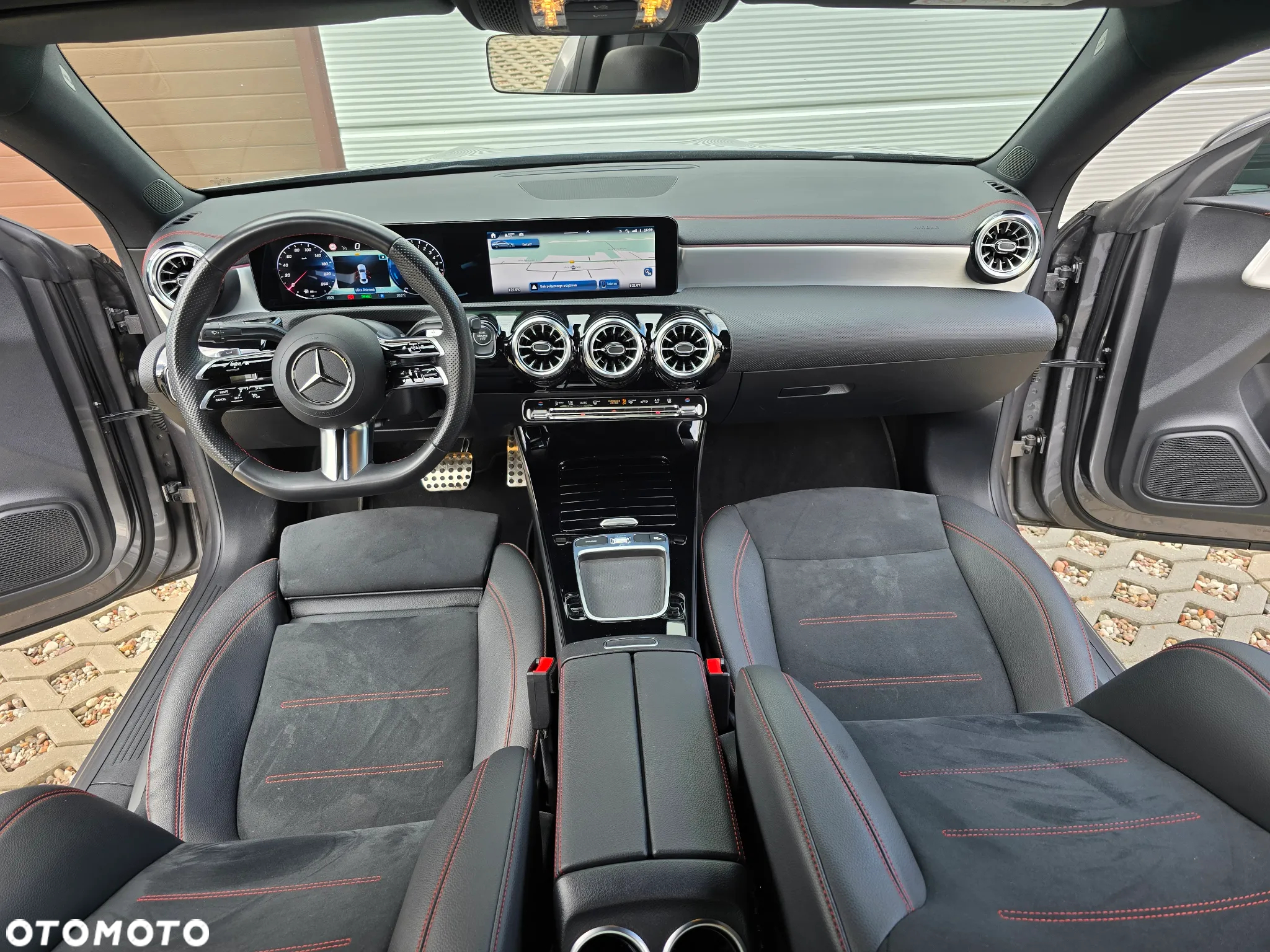 Mercedes-Benz CLA 250 e 8G-DCT AMG Line Advanced Plus - 8