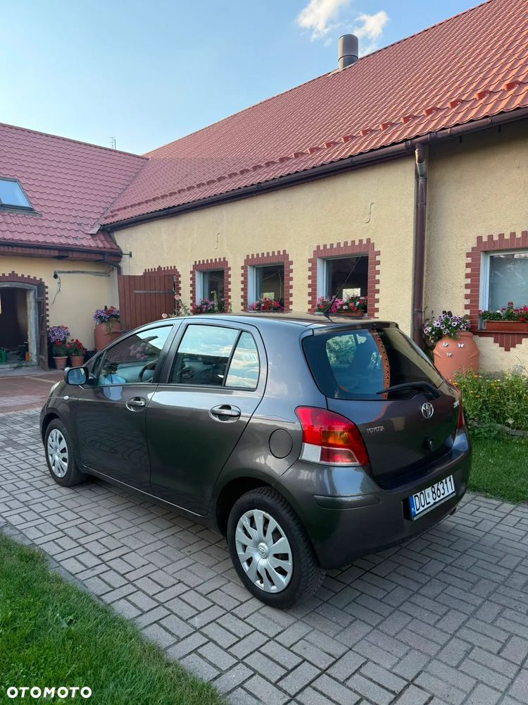 Toyota Yaris 1.4 D-4D Prestige - 2