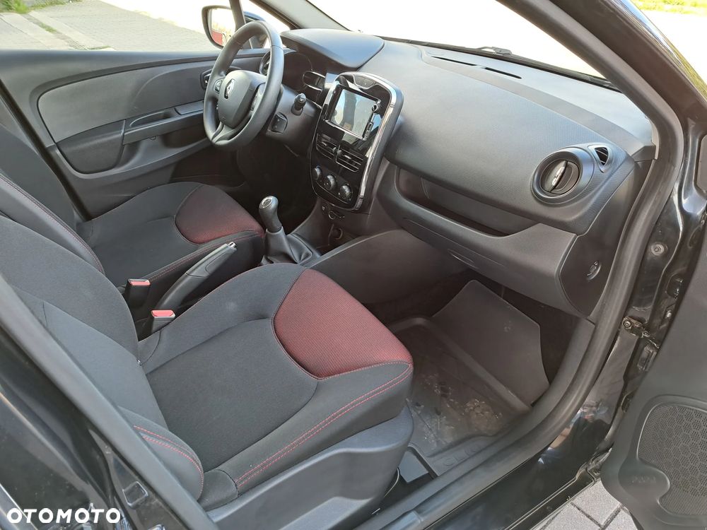 Renault Clio - 17