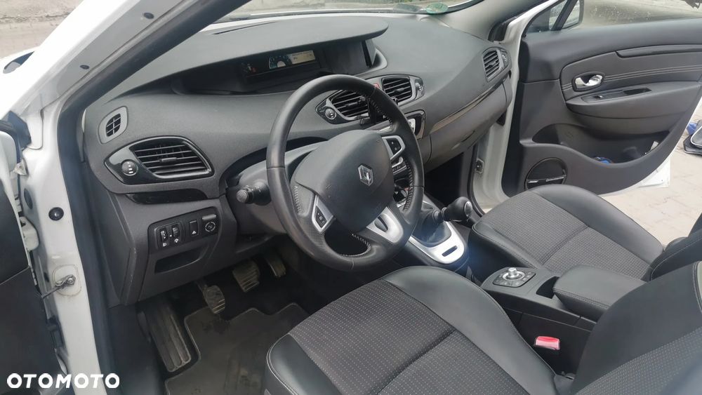 Renault Scenic 1.4 16V TCE Bose Edition - 10