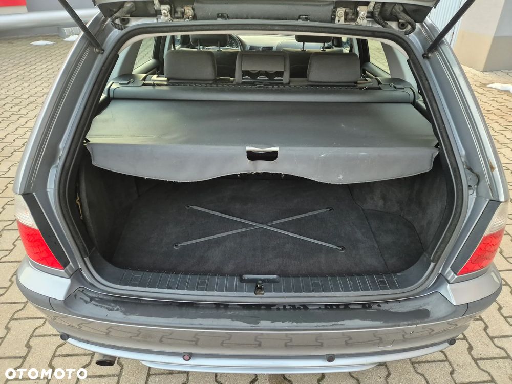 BMW Seria 3 316i - 22