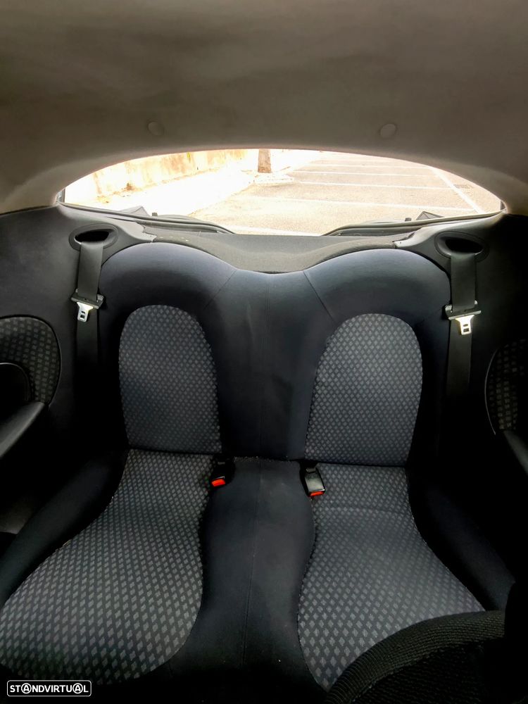Ford Puma 1.4 16V - 9