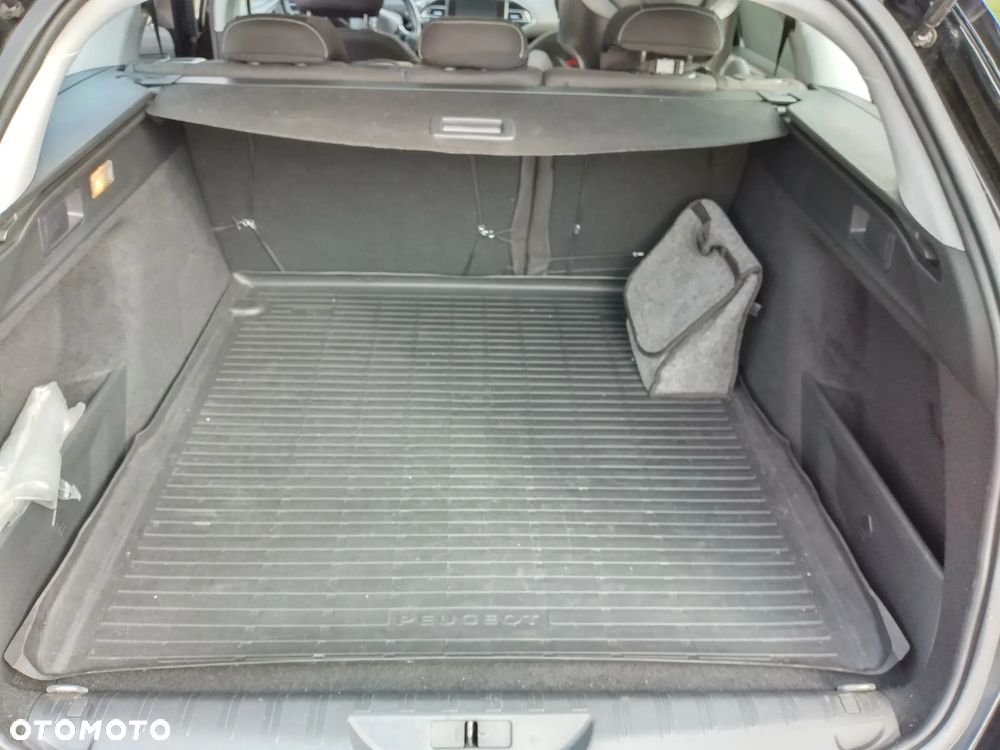 Peugeot 308 - 21