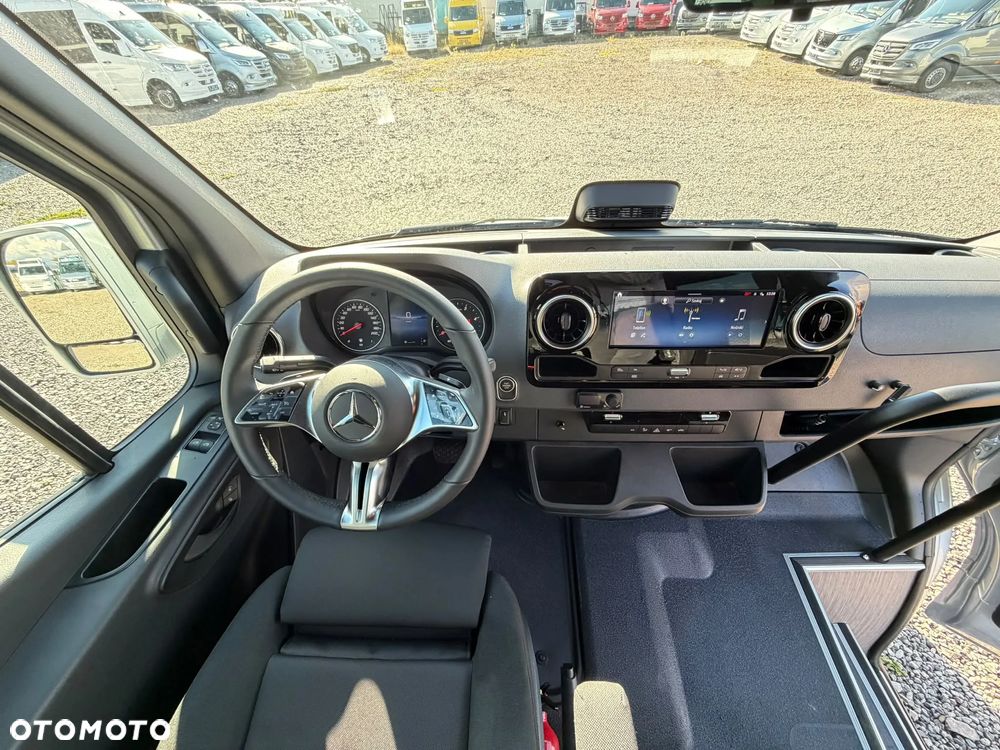 Mercedes-Benz Sprinter 519 - 27
