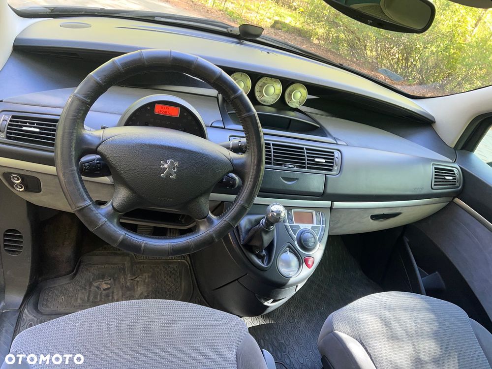Peugeot 807 2.0 HDi Premium Euro5 - 8
