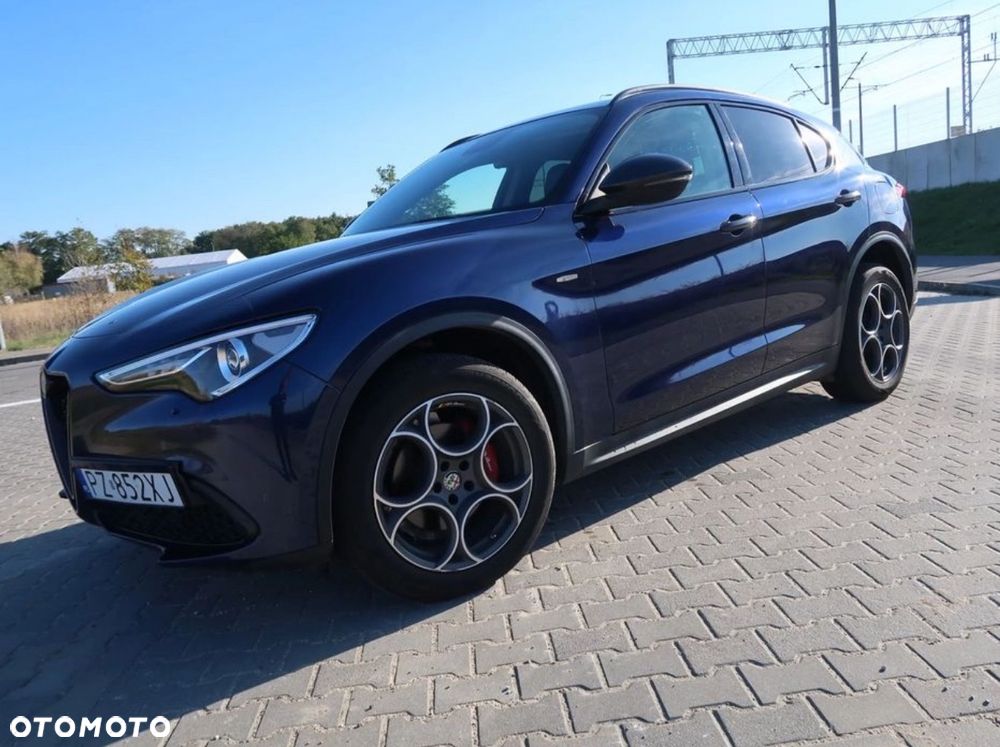 Alfa Romeo Stelvio 2.0 Turbo 16V AT8-Q4 Ti - 1