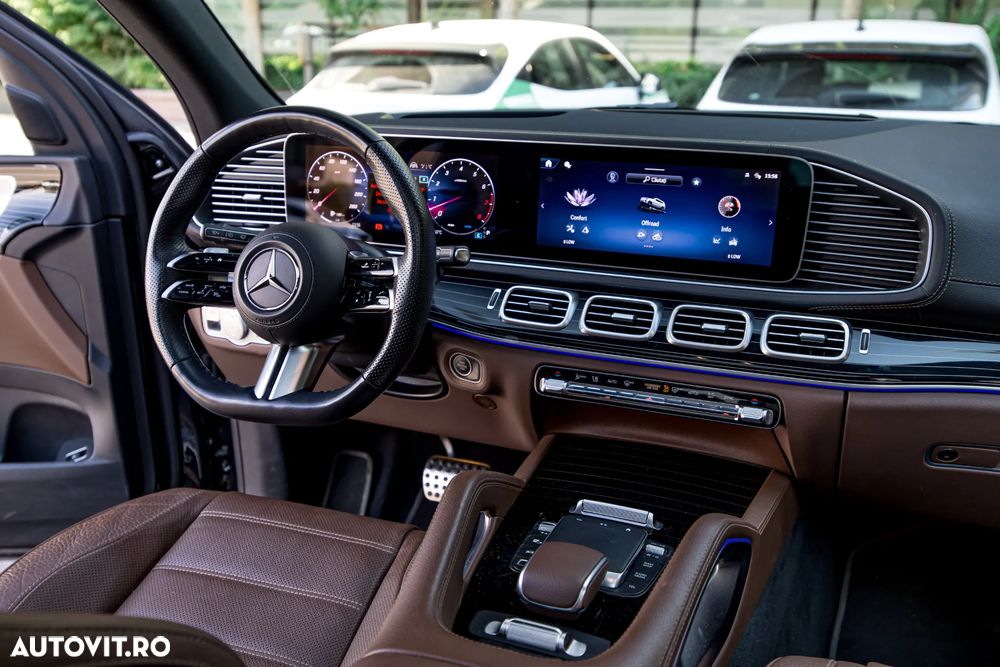Mercedes-Benz GLS - 33
