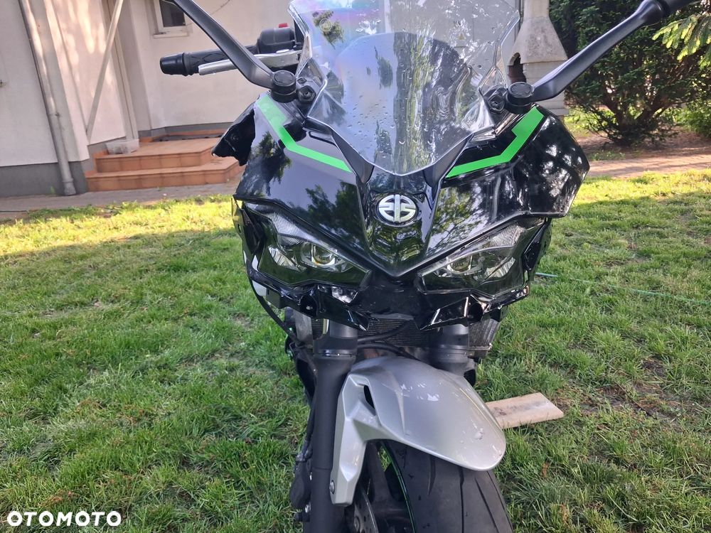 Kawasaki Ninja - 4