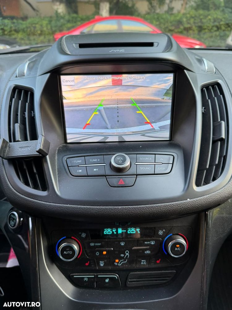 Ford Kuga 2.0 TDCi 4WD Powershift Titanium - 12