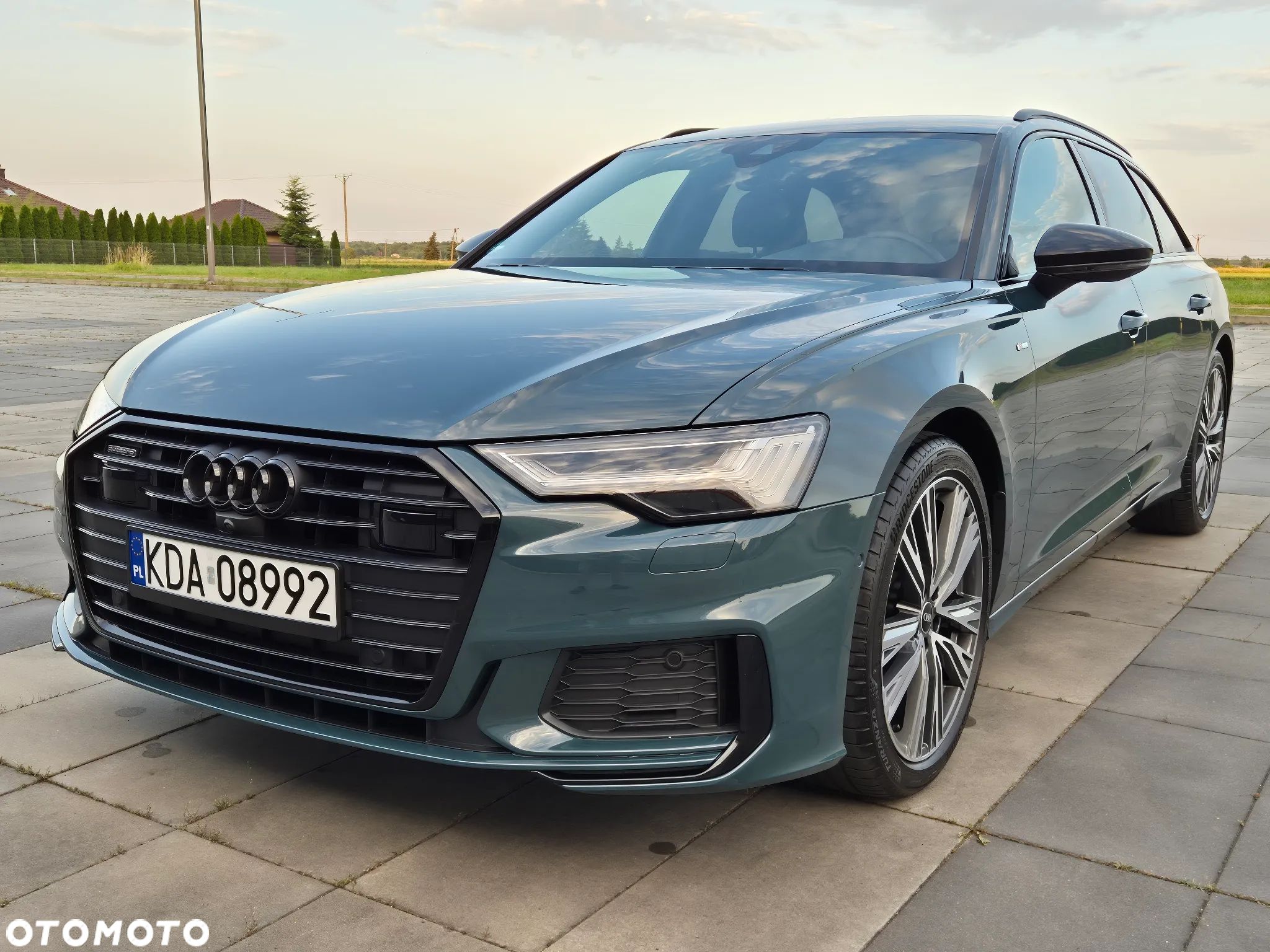 Audi A6 Avant 40 TDI quattro S tronic S line - 1