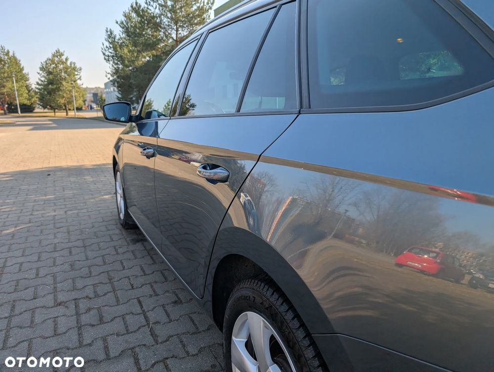 Skoda Fabia 1.0 TSI DSG Style - 9