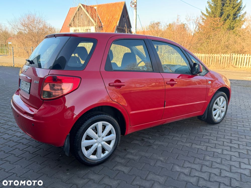 Suzuki SX4 1.6 GLX / Comfort - 10