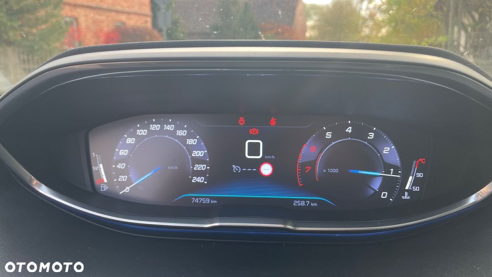 Peugeot 3008 1.2 PureTech Allure S&S - 14