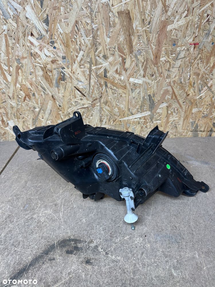 HYUNDAI I30 II HALOGEN LEWY - 5