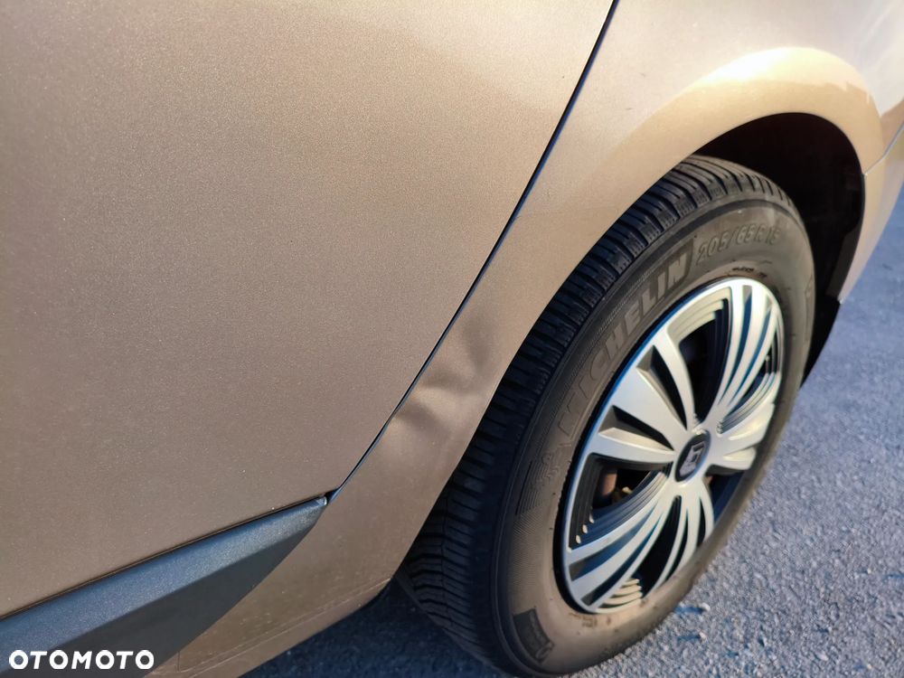 Renault Fluence 1.6 16V Expression Euro5 - 14