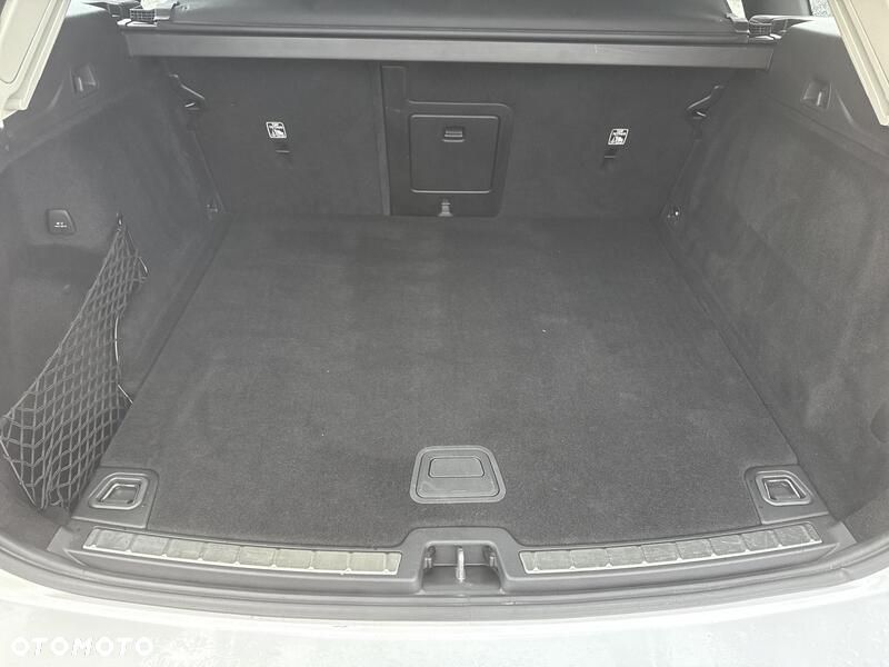 Volvo XC 60 T5 Momentum Pro - 23