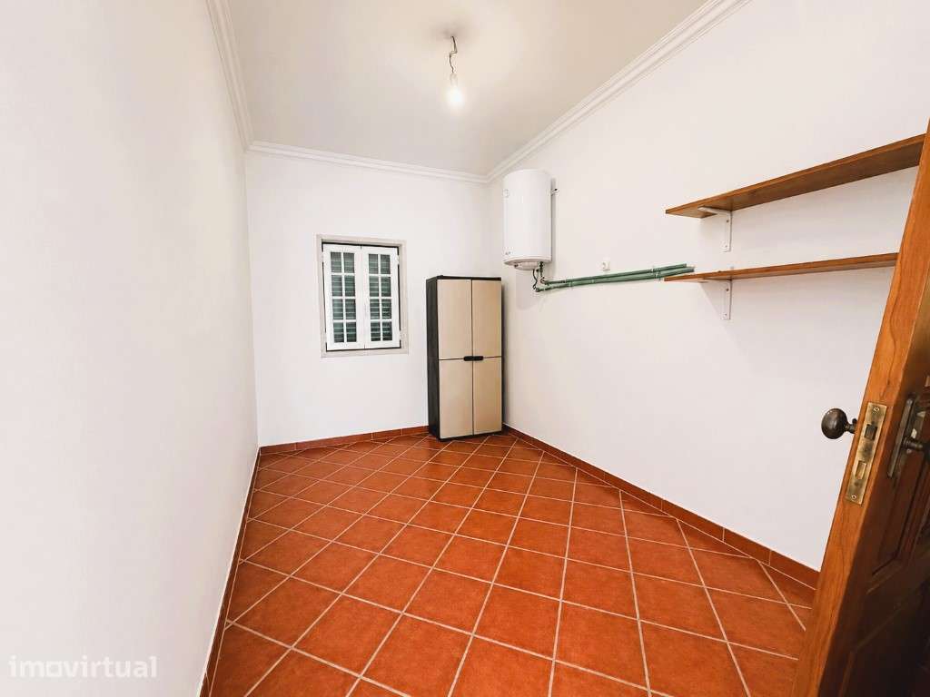 Moradia T3 Térrea com Vista Serra, Terreno de 6.320m² e Excelente L... - Grande imagem: 4/35