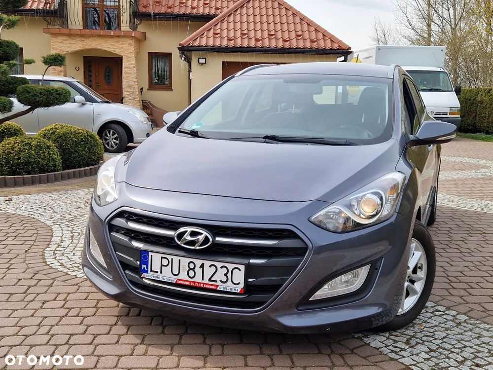 Hyundai i30 blue Kombi 1.6 GDi Trend - 9