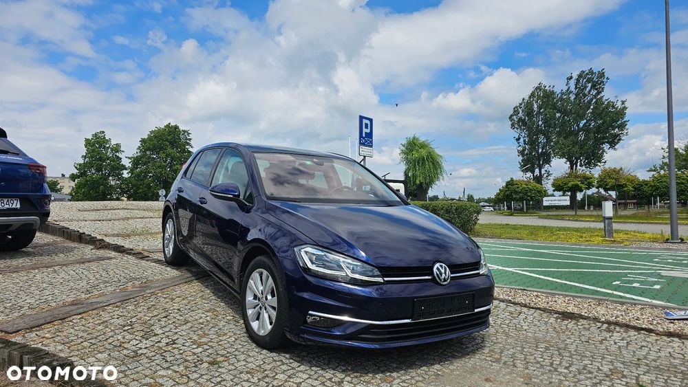 Volkswagen Golf - 11