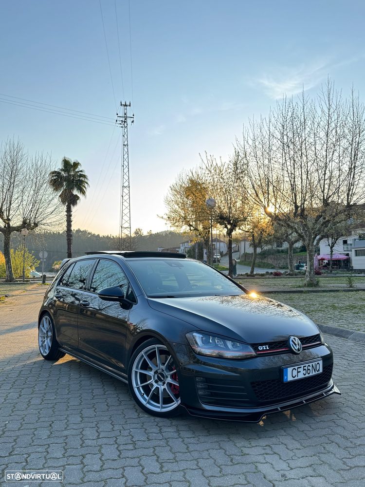 VW Golf 2.0 TSi GTi DSG Performance - 1