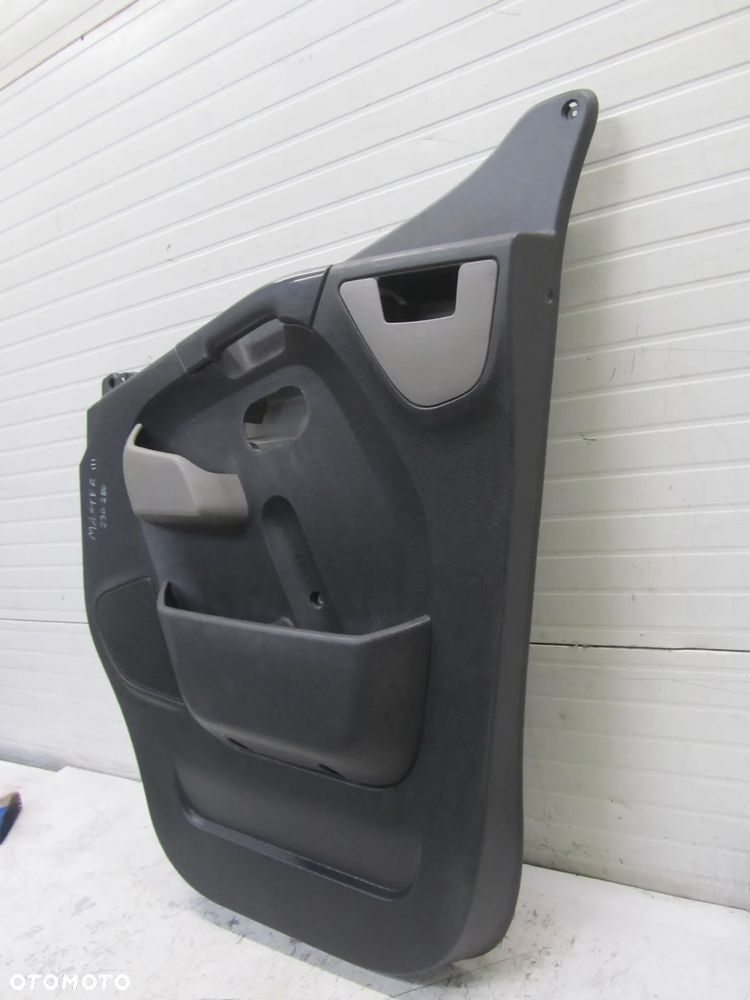 renault master III  2.3 dci boczek tapicerka drzwi prawy przód - 2