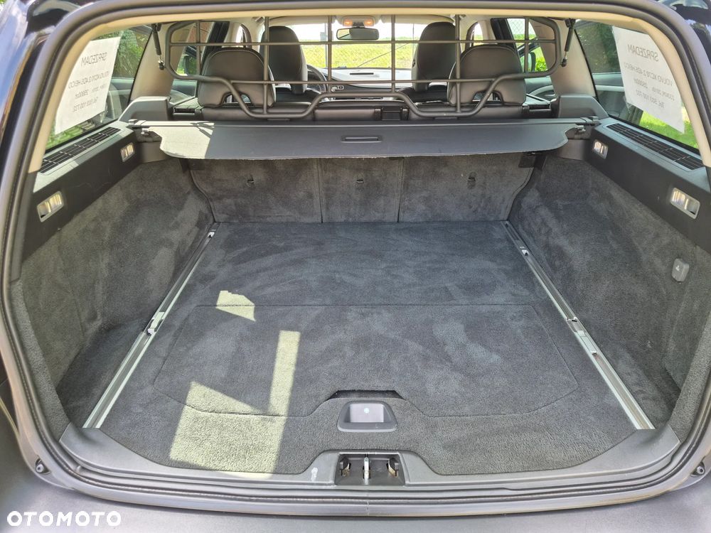 Volvo XC 70 - 10