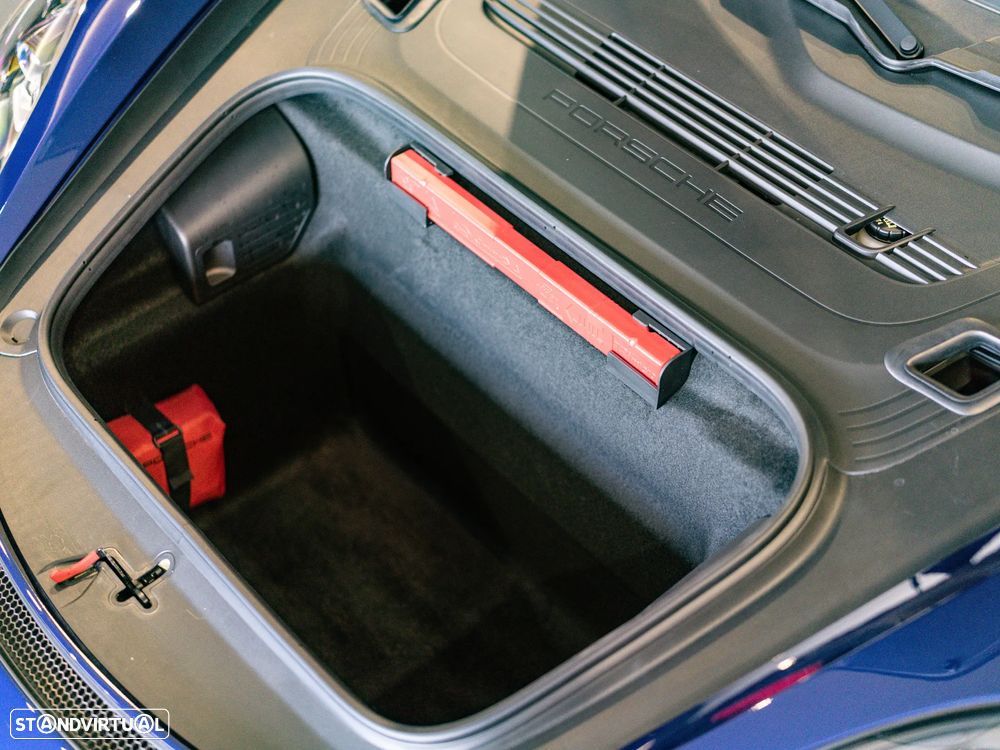 Porsche 718 Spyder - 56