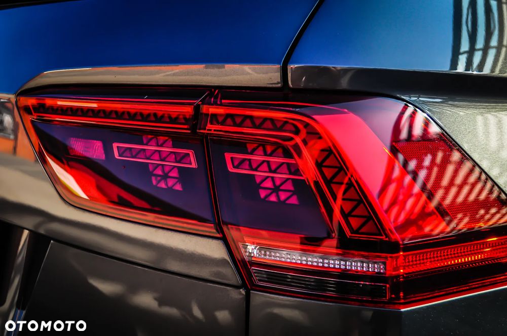 Volkswagen Tiguan - 12