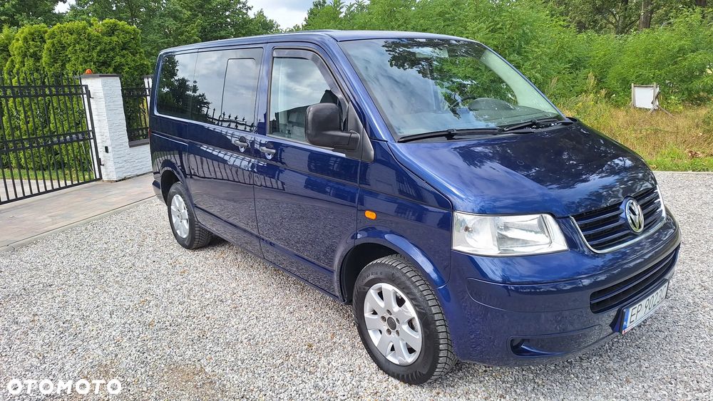 Volkswagen Transporter - 1