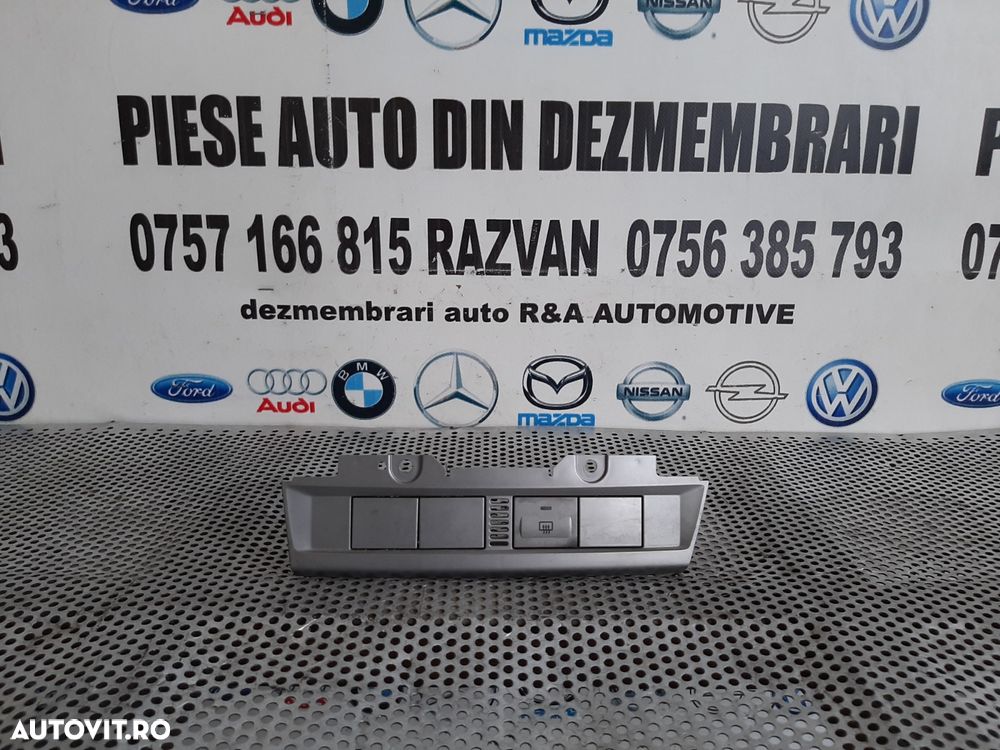 Buton Dezaburire Ornament Consola Centrala Ford Focus 2 Facelift An 2008-2009-2010-2011 Dezmembrez - 2