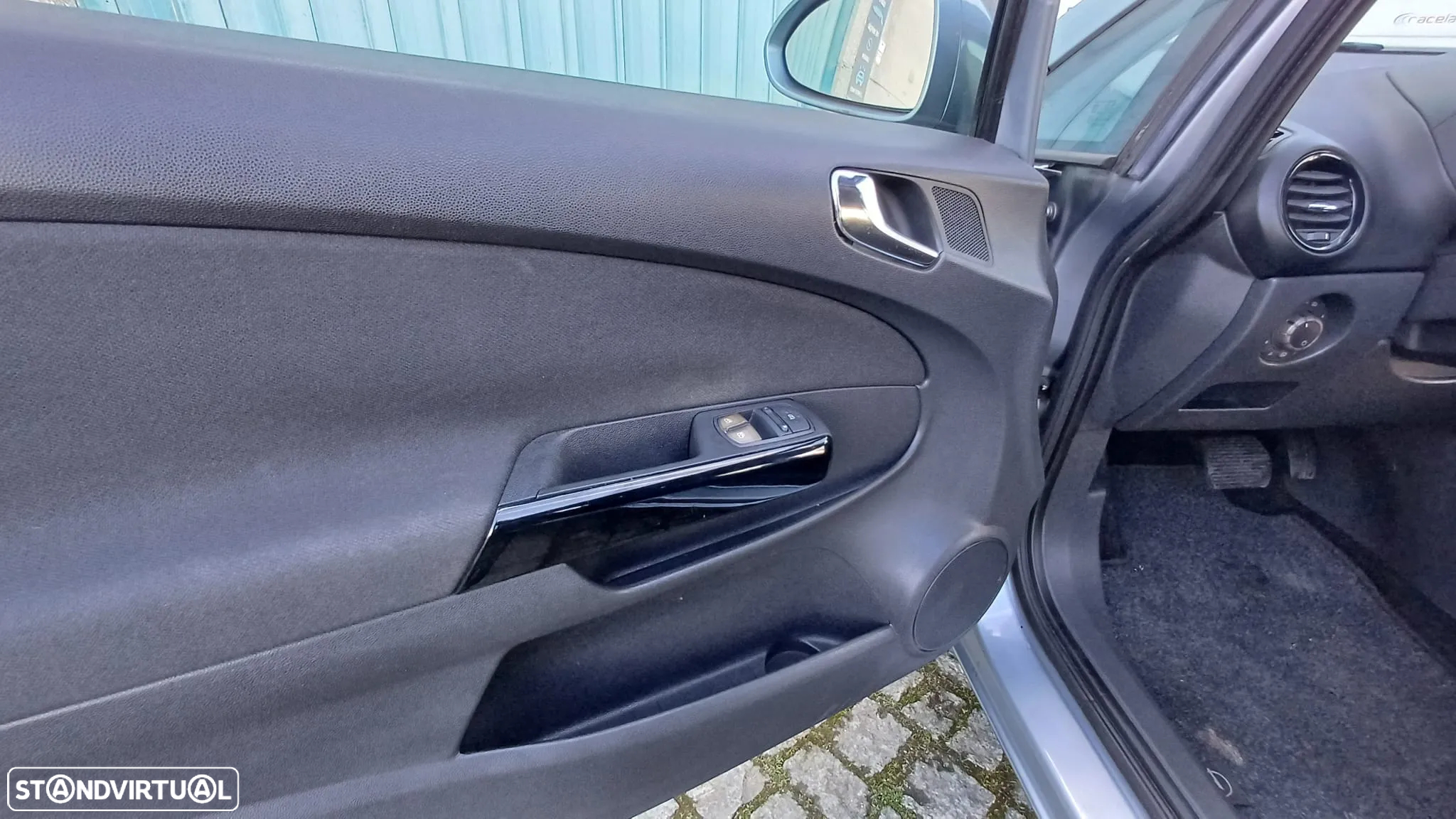 Opel Corsa 1.2 Twinport First Easytronic - 18