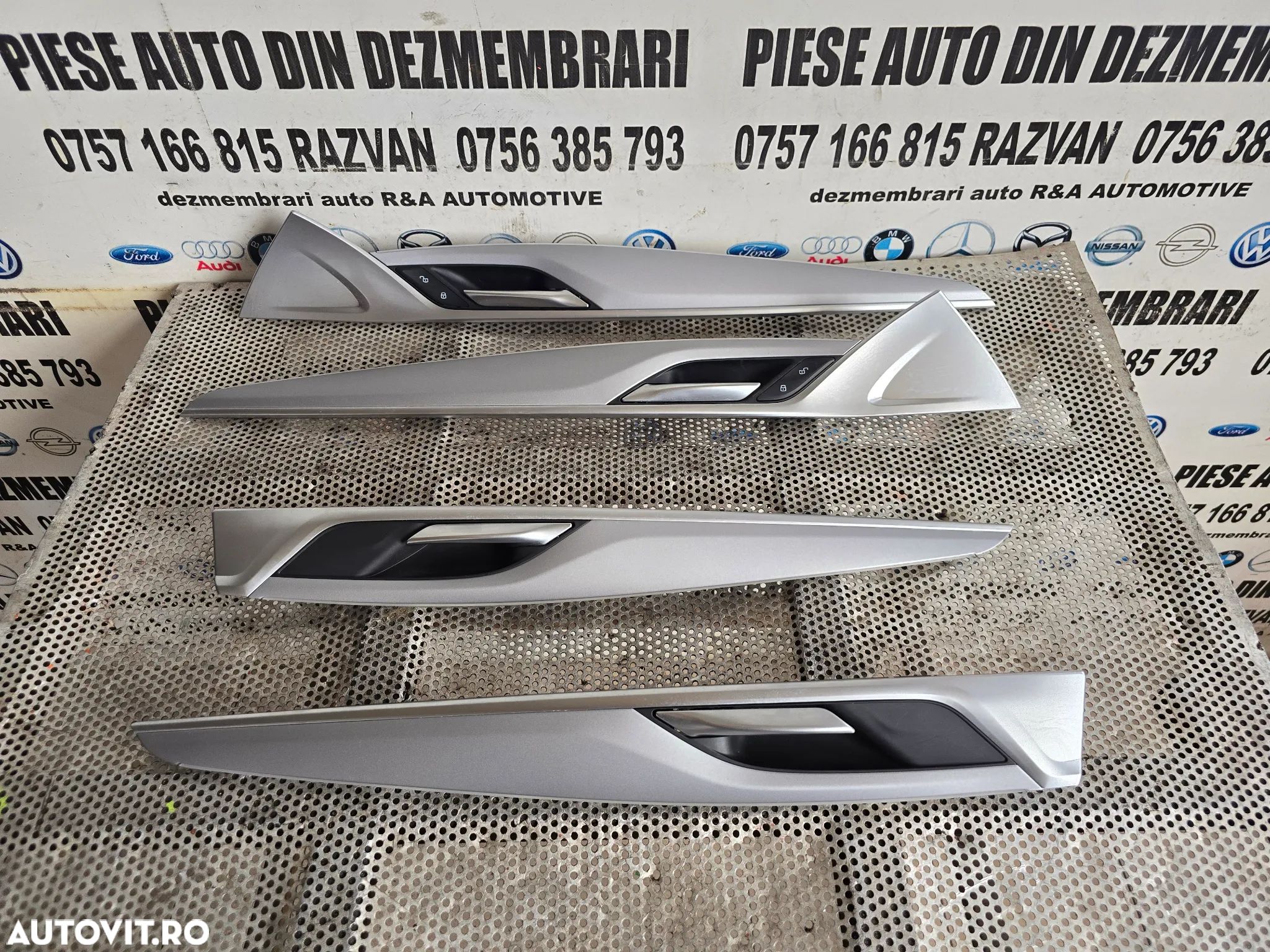 Ornament Trim Usa Fata Spate Bmw G30 G31 Cu Lumini Ambientale - 1