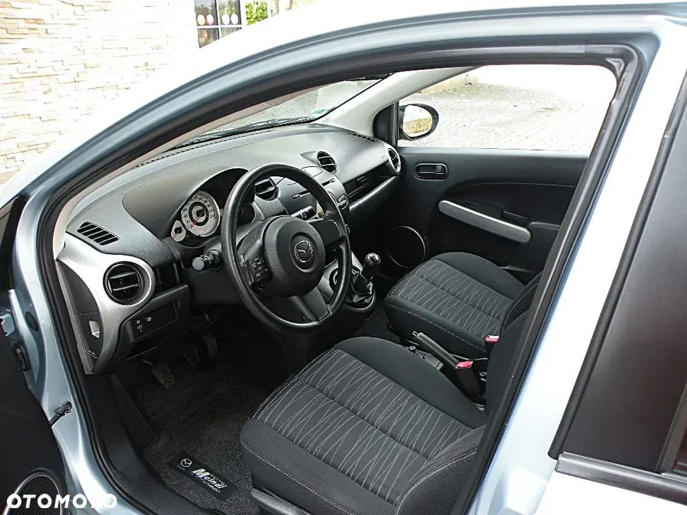 Mazda 2 1.3 Exclusive - 29